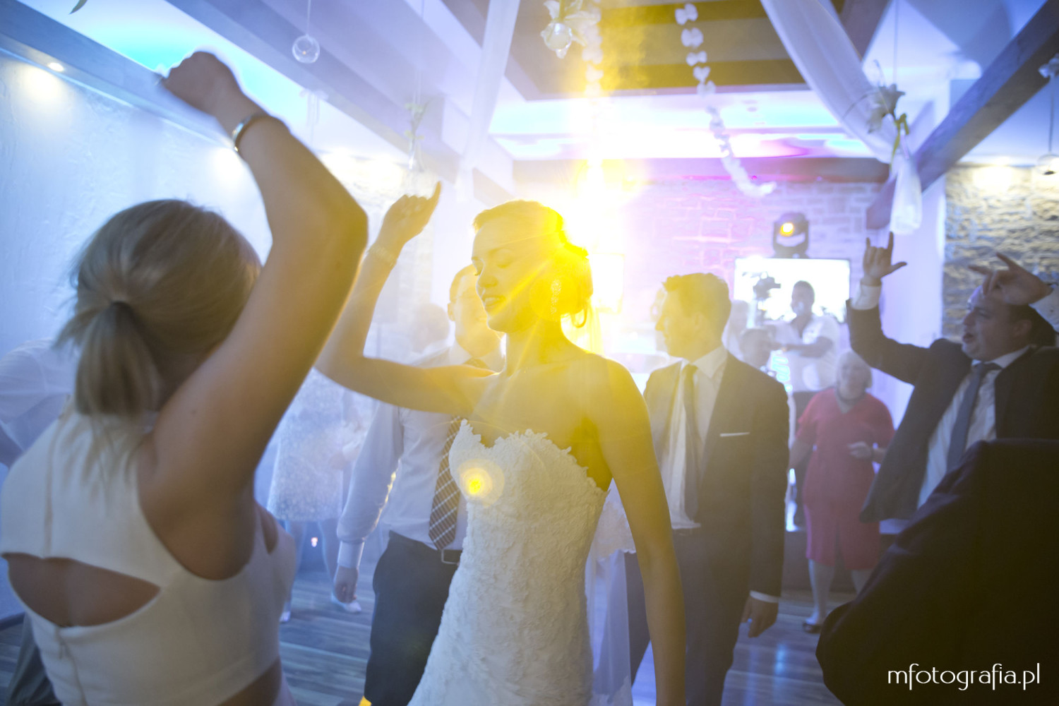 zdjęcie Panny Młodej na weselu